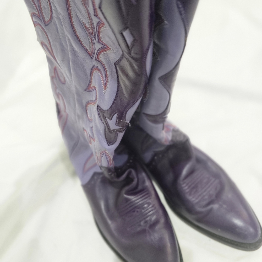 Elegant Purple Heeled Boots - Picture 3 of 7